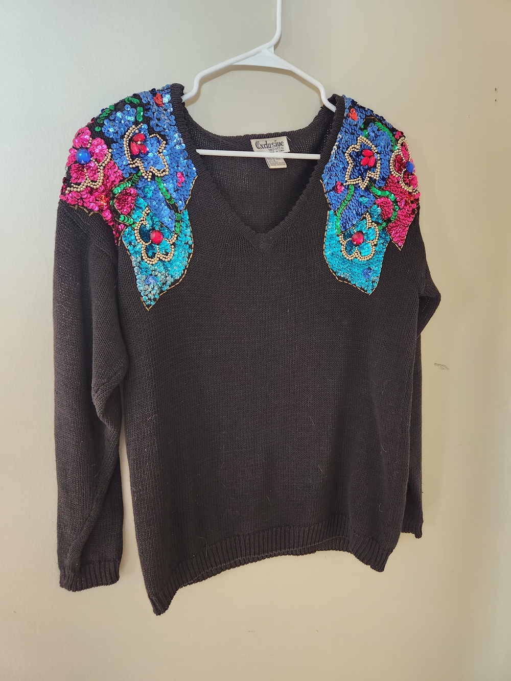 Exclusive Imports 1980s Vintage  Black V-Neck Sweater Multicolor Sequin S Small